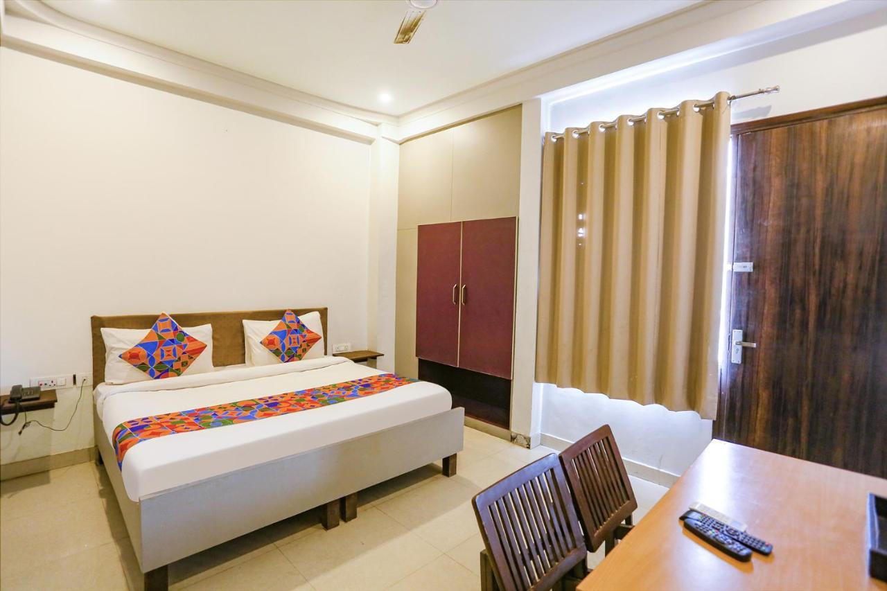 Fabhotel Novel Suites - Nr Yashobhoomi Convention Centre New Delhi Eksteriør bilde