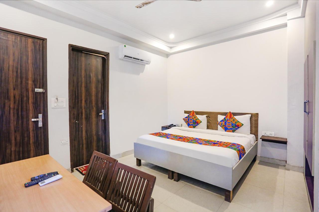 Fabhotel Novel Suites - Nr Yashobhoomi Convention Centre New Delhi Eksteriør bilde
